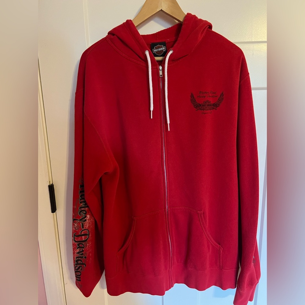Harley Davidson women’s extra large hoodie.